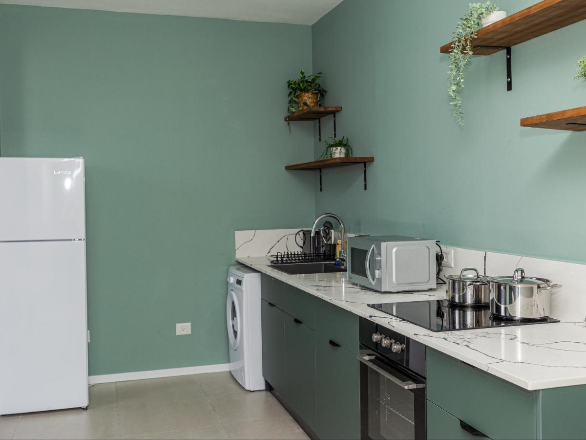 Design Apartments In Нетания Экстерьер фото
