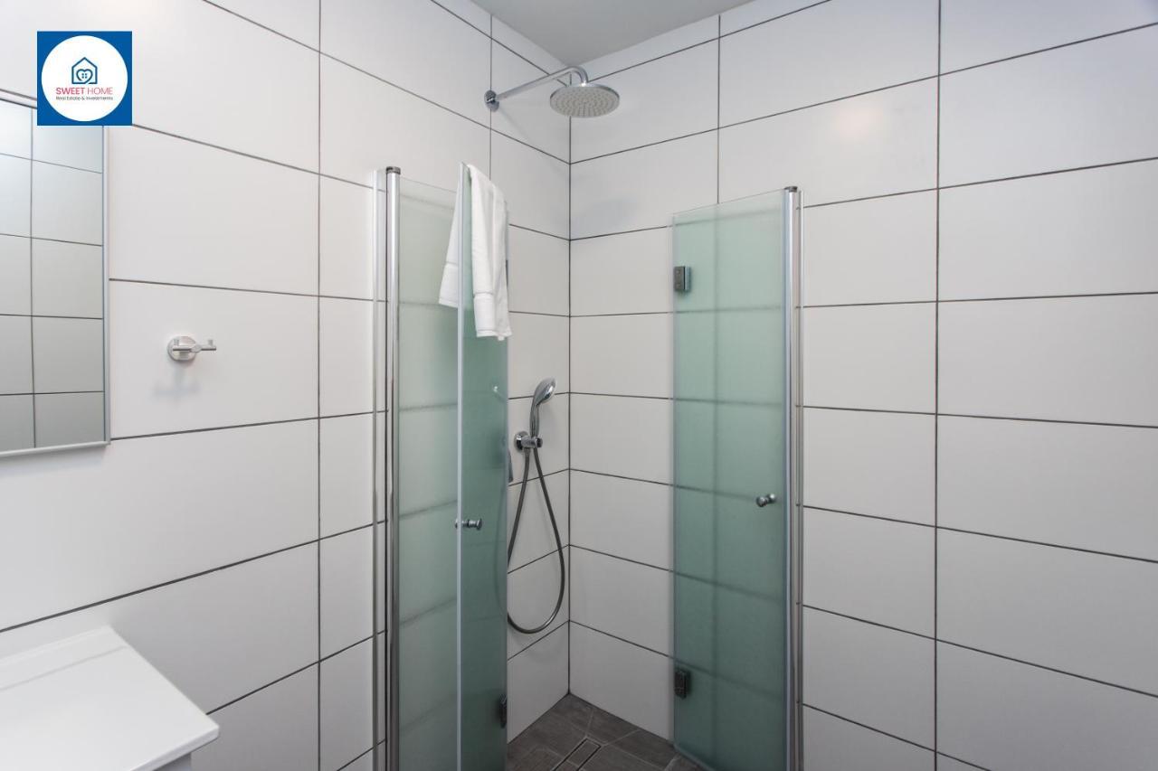 Design Apartments In Нетания Экстерьер фото